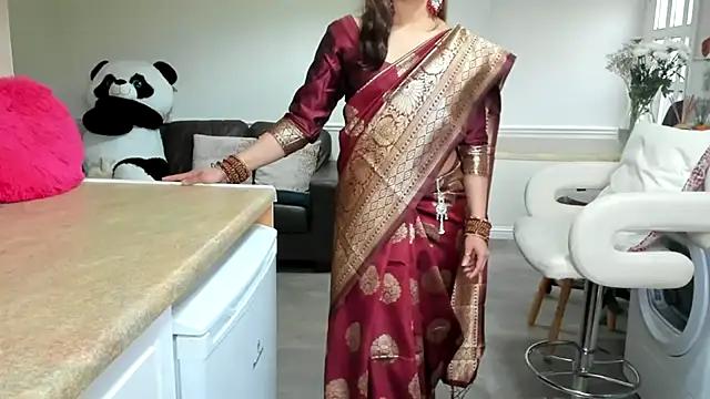 winterforu online show from December 2024 02:52:02 PM