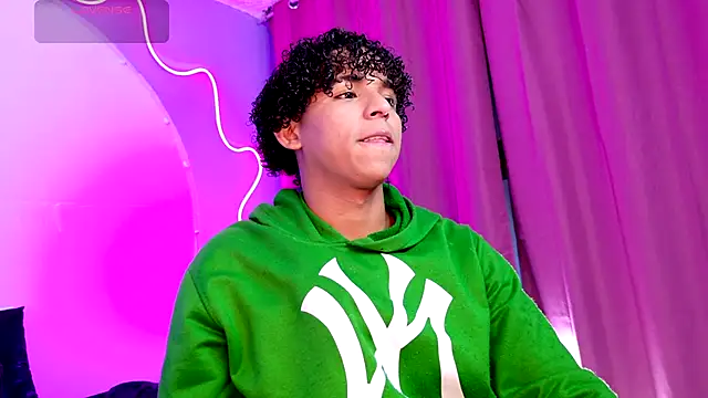 Noah Smith04 online show from December 2025 02:34:01 PM