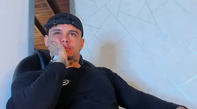 NoahhBrown online show from March 2025 02:56:02 AM