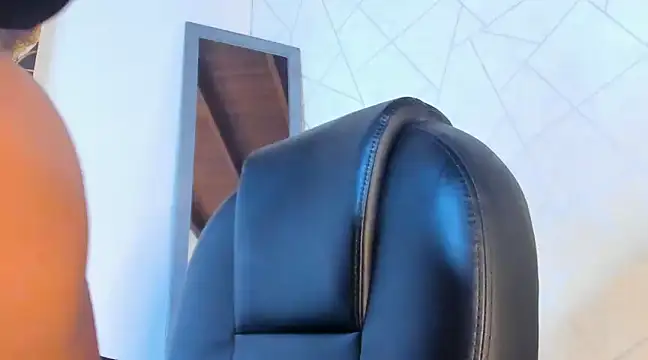 NoahhBrown online show from March 2025 08:29:02 AM