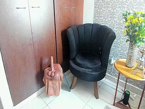 mabelsaravia online show from April 2026 06:16:02 PM