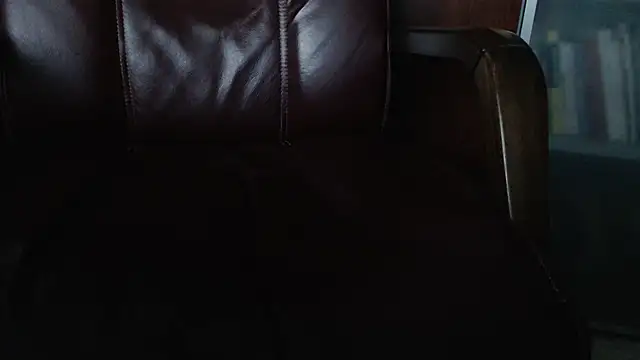 smoothandtiny online show from February 2025 10:58:01 AM