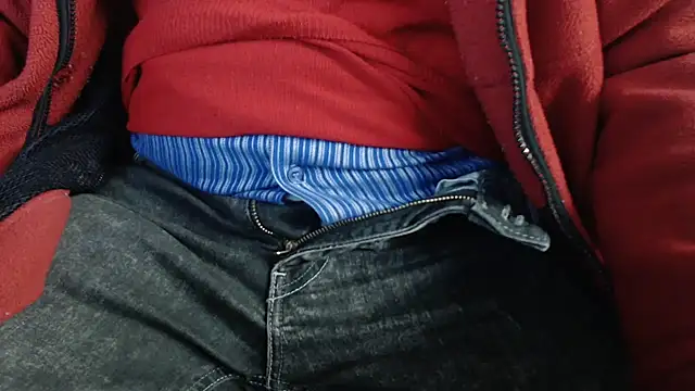 smoothandtiny online show from March 2025 05:24:02 AM