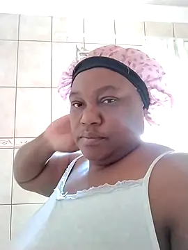 Snapshot of MATUREBUSSTY chatting on March 2025 08:04:02 AM MATUREBUSSTY online show from March 2025 08:04:02 AM