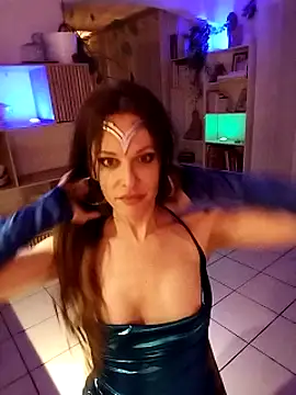 Snapshot of Luna_Kitanna chatting on February 2025 03:32:02 AM Luna Kitanna online show from February 2025 03:32:02 AM