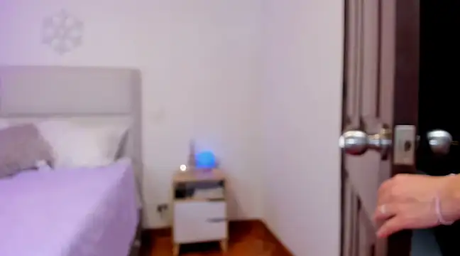 tierra n online show from December 2024 09:44:01 PM