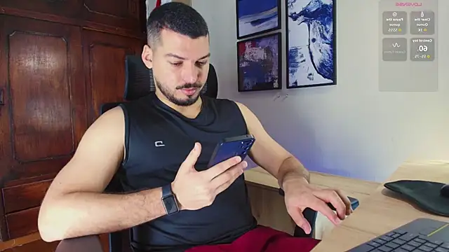 HenryBenso online show from December 2025 08:47:02 PM