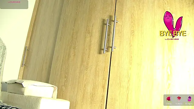 Snapshot of aidaadams chatting on November 2025 12:13:01 PM aidaadams online show from November 2025 12:13:01 PM