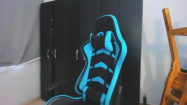 Bray Kevin online show from November 2025 03:23:02 PM