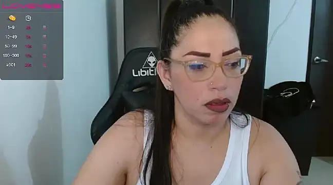 Snapshot of natashasmithe chatting on December 2024 09:55:02 PM natashasmithe online show from December 2024 09:55:02 PM