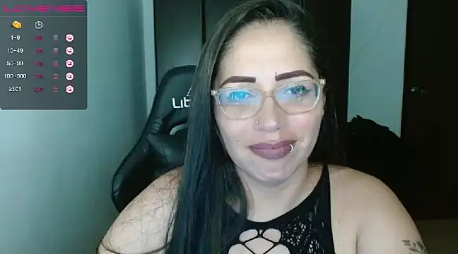 Snapshot of natashasmithe chatting on December 2024 06:51:01 AM natashasmithe online show from December 2024 06:51:01 AM