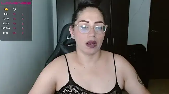 Snapshot of natashasmithe chatting on December 2024 01:28:02 AM natashasmithe online show from December 2024 01:28:02 AM