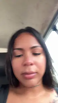 IsabelaVanegas  online show from May 2026 07:19:02 PM