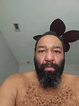 Snapshot of Bearhoney843 chatting on December 2024 05:45:02 PM Bearhoney843 online show from December 2024 05:45:02 PM