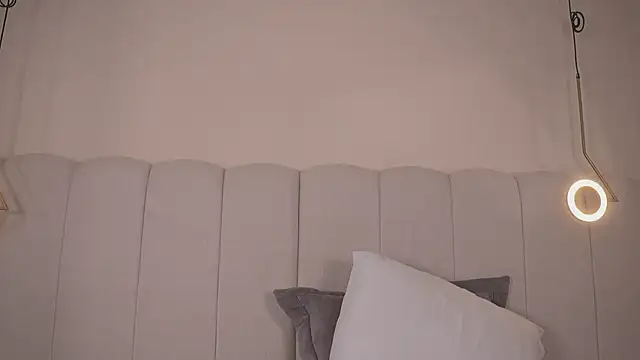 Abby-me online show from October 2025 12:50:01 PM