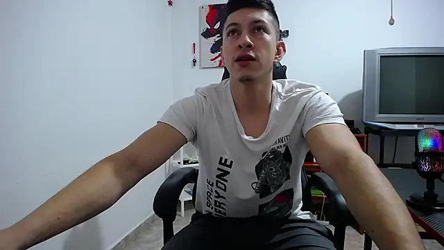 Snapshot of Iam_yourbabyprincess_XD chatting on October 2025 11:06:02 PM Iam yourbabyprincess XD online show from October 2025 11:06:02 PM