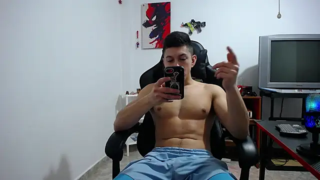 Snapshot of Iam_yourbabyprincess_XD chatting on November 2025 06:25:01 AM Iam yourbabyprincess XD online show from November 2025 06:25:01 AM