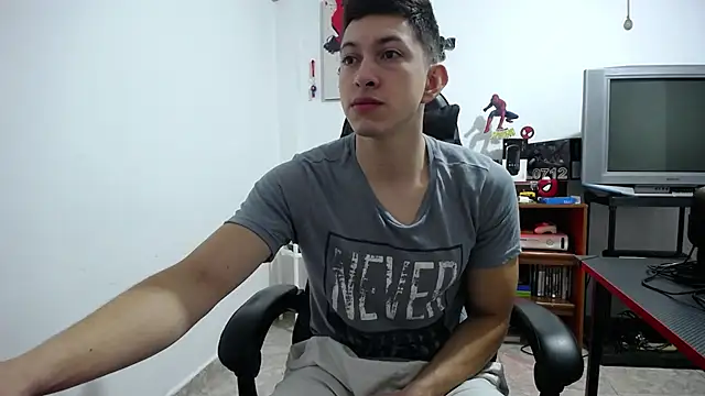 Snapshot of Iam_yourbabyprincess_XD chatting on December 2025 08:35:01 PM Iam yourbabyprincess XD online show from December 2025 08:35:01 PM