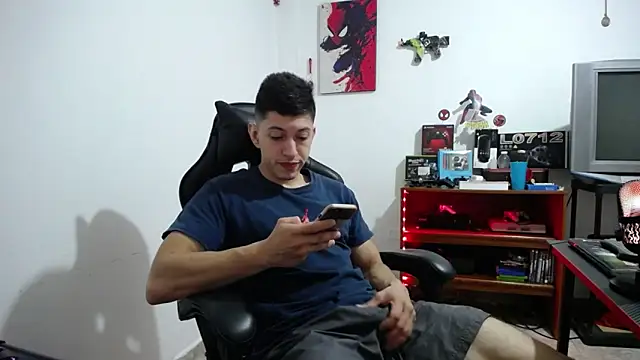 Snapshot of Iam_yourbabyprincess_XD chatting on February 2026 04:30:01 AM Iam yourbabyprincess XD online show from February 2026 04:30:01 AM