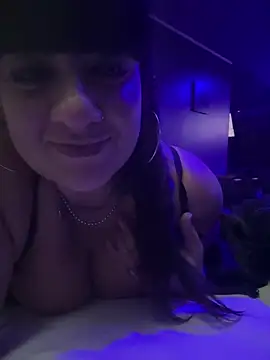 Snapshot of Sensualmente333 chatting on June 2026 10:13:02 PM Sensualmente333 online show from June 2026 10:13:02 PM