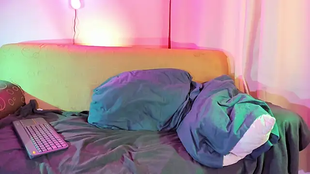 axel giracr online show from November 2025 09:46:02 PM