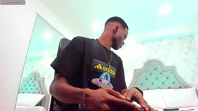 JacksonMuller  online show from January 2025 11:14:01 AM