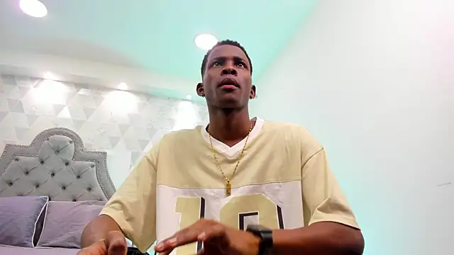 JacksonMuller  online show from January 2025 11:33:01 AM