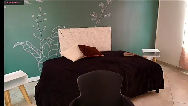 MariamCute  online show from December 2024 07:41:02 PM