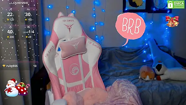 Snapshot of LeahGottty chatting on December 2024 05:57:02 PM LeahGottty online show from December 2024 05:57:02 PM