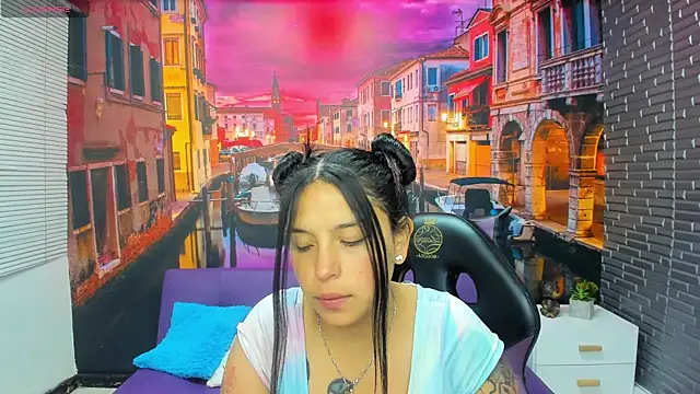 Small naughty  online show from January 2026 01:35:02 PM