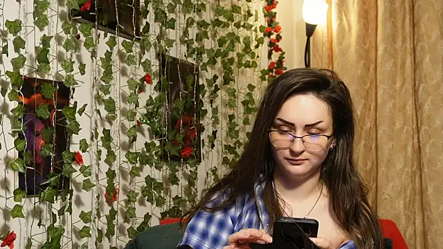 NaughtYHomemadE online show from February 2026 09:34:01 AM