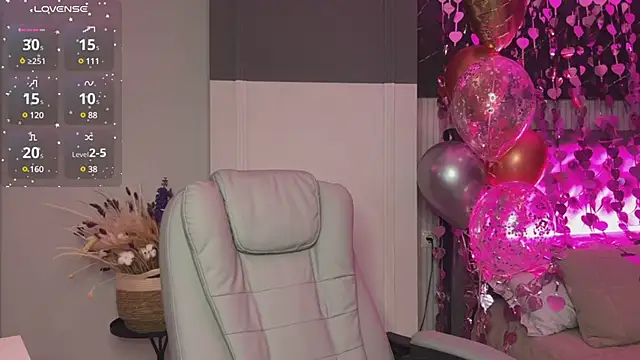 XtraHotX online show from February 2025 01:11:02 AM