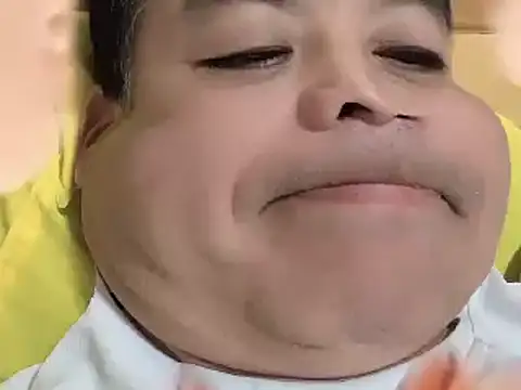 Snapshot of Beijing2000 chatting on December 2024 01:20:02 PM Beijing2000 online show from December 2024 01:20:02 PM