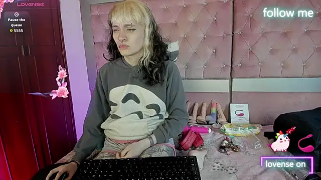 neeko princes online show from April 2026 12:32:02 PM