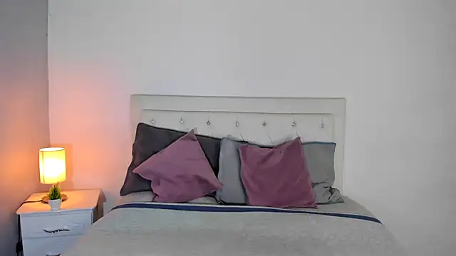 MELISSA ALVAREZ online show from November 2025 09:20:02 AM