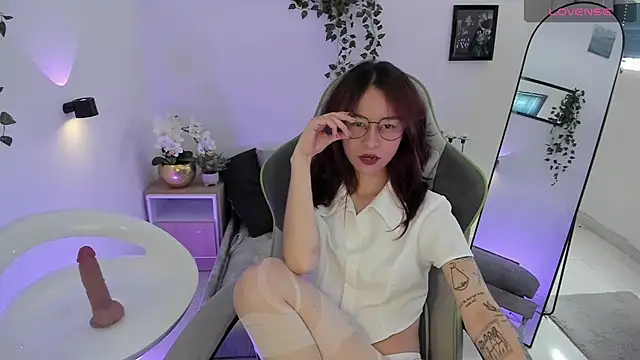 Snapshot of rosse_98_ chatting on January 2025 08:53:01 PM rosse 98 online show from January 2025 08:53:01 PM