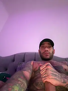 Snapshot of Pablo_fucker chatting on April 2026 09:30:02 PM Pablo fucker online show from April 2026 09:30:02 PM