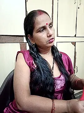 reemacouple007 online show from October 2025 07:01:02 PM