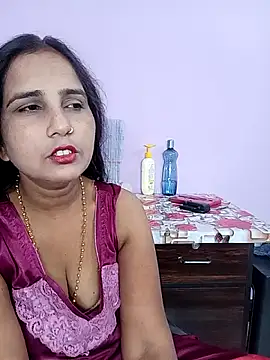 Snapshot of reemacouple007 chatting on April 2026 07:50:02 AM reemacouple007 online show from April 2026 07:50:02 AM