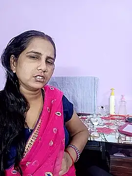 Snapshot of reemacouple007 chatting on April 2026 04:26:02 AM reemacouple007 online show from April 2026 04:26:02 AM