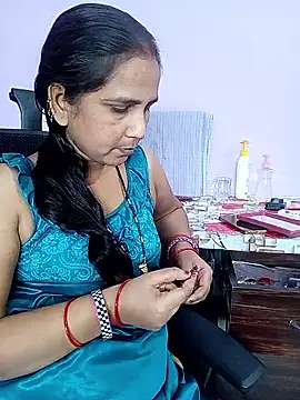 Snapshot of reemacouple007 chatting on April 2026 07:12:01 AM reemacouple007 online show from April 2026 07:12:01 AM