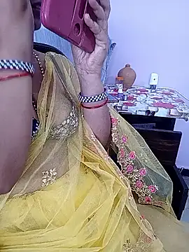 Snapshot of reemacouple007 chatting on May 2026 06:26:02 PM reemacouple007 online show from May 2026 06:26:02 PM