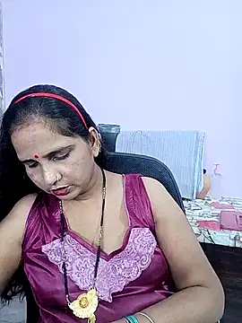 Snapshot of reemacouple007 chatting on May 2026 09:07:01 AM reemacouple007 online show from May 2026 09:07:01 AM