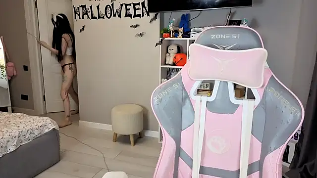 Snapshot of Aliceblush chatting on November 2025 03:19:02 PM Aliceblush online show from November 2025 03:19:02 PM