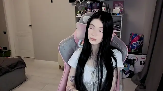 Aliceblush online show from February 2026 03:31:02 PM