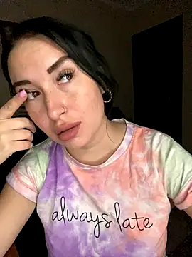 Roxana Bell online show from October 2025 05:01:01 PM