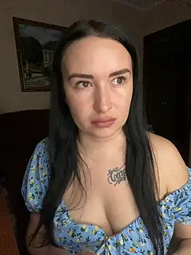 Roxana Bell online show from April 2026 06:30:02 PM