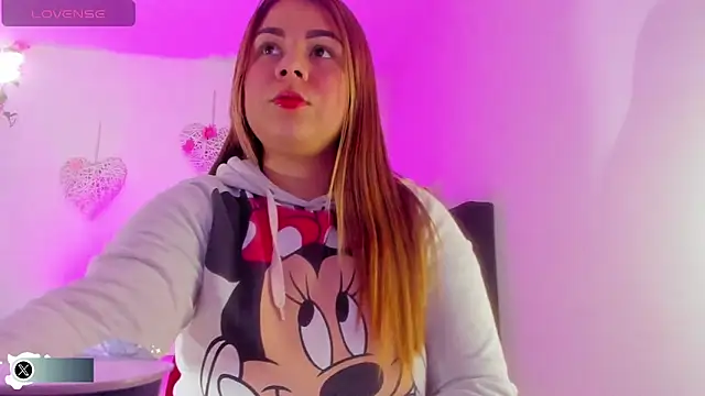 little tifanny82 online show from October 2025 09:43:02 PM