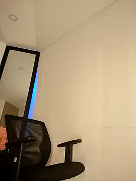 tata laima   online show from October 2025 02:08:01 PM