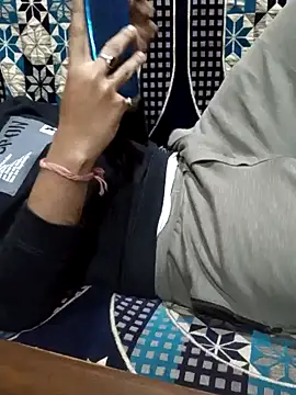 yours smp online show from December 2024 04:36:02 PM